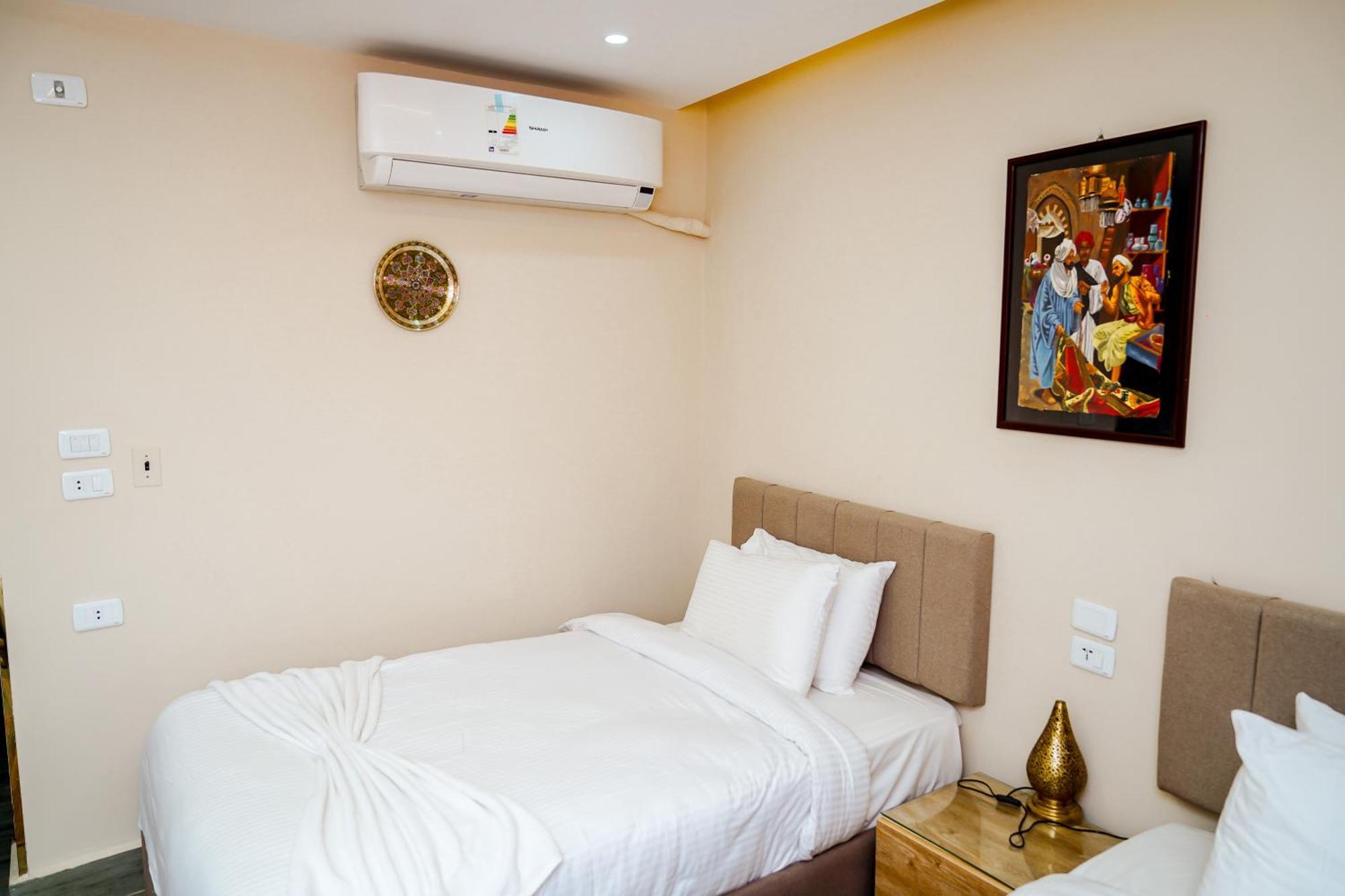 Pyramids Hotel Kafret el-Gabal 외부 사진