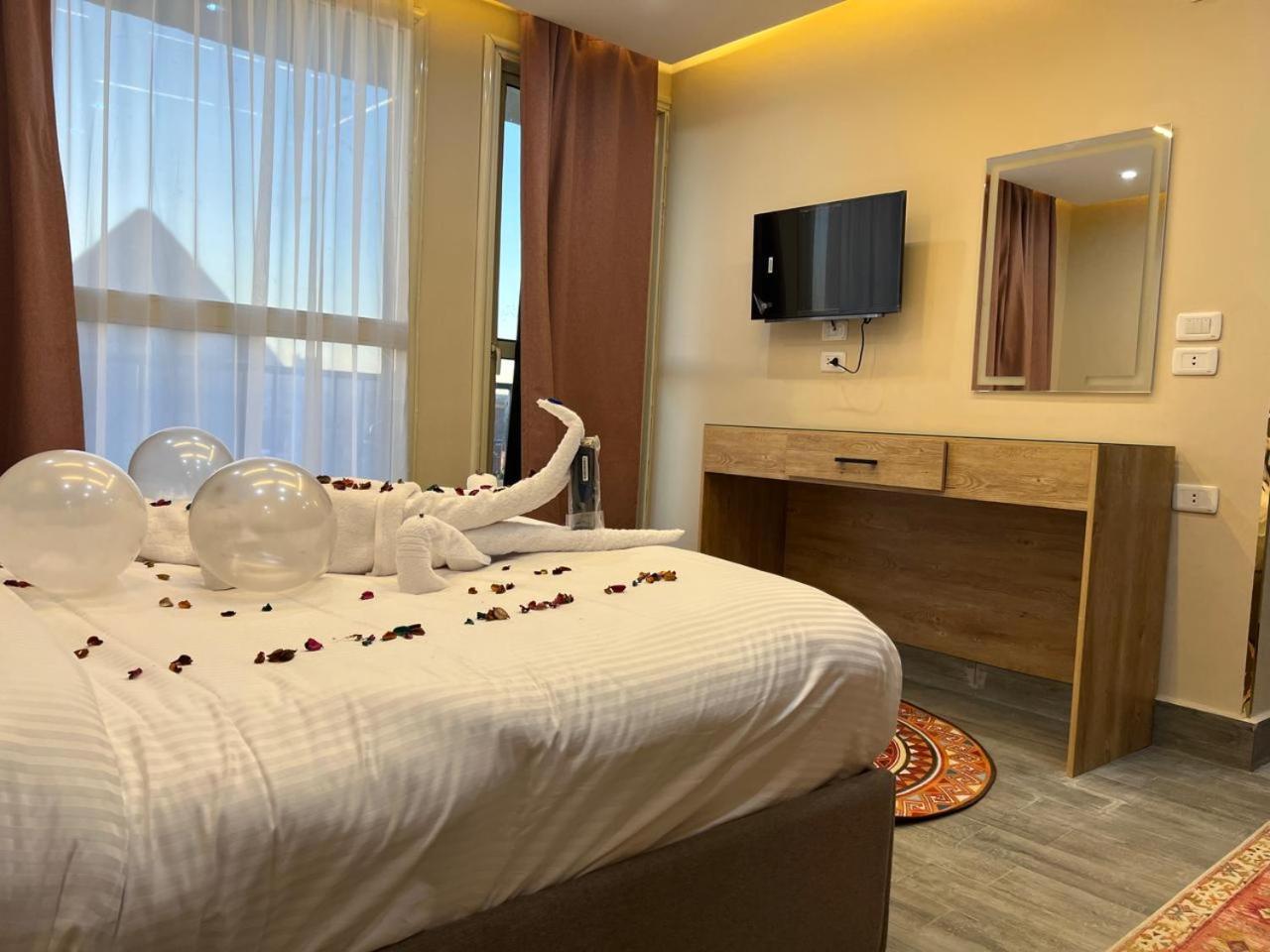 Pyramids Hotel Kafret el-Gabal 외부 사진