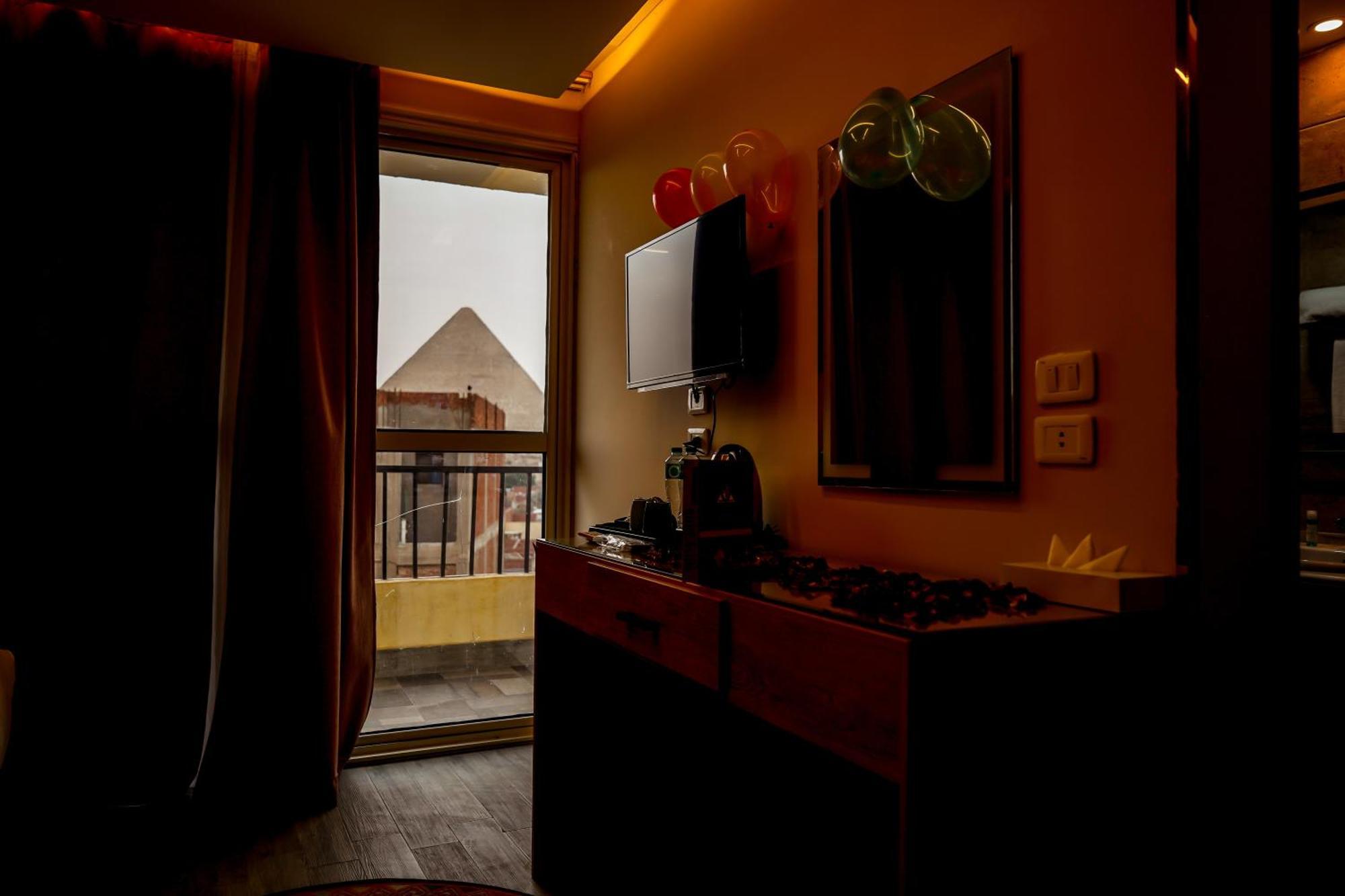 Pyramids Hotel Kafret el-Gabal 외부 사진