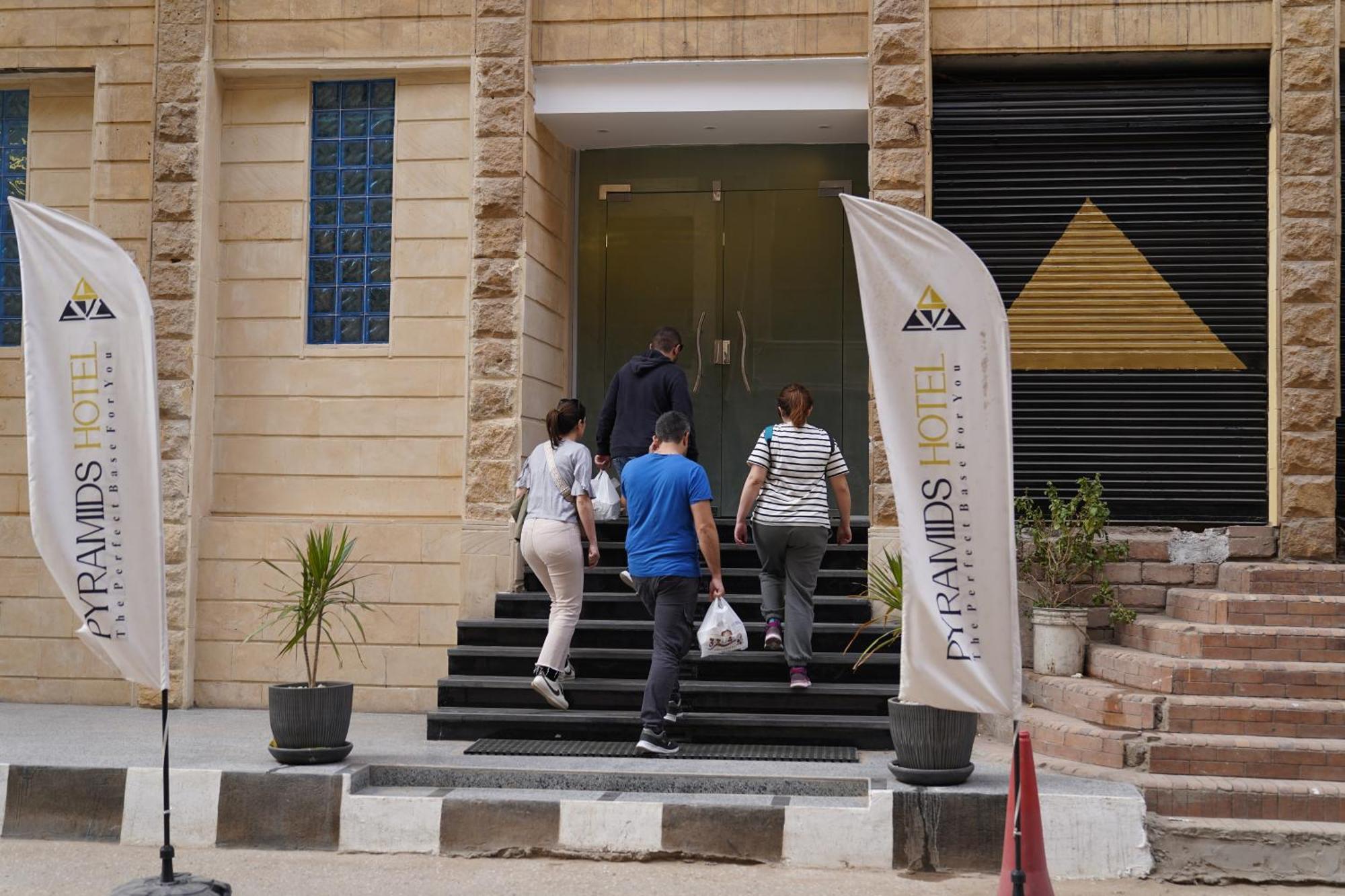 Pyramids Hotel Kafret el-Gabal 외부 사진