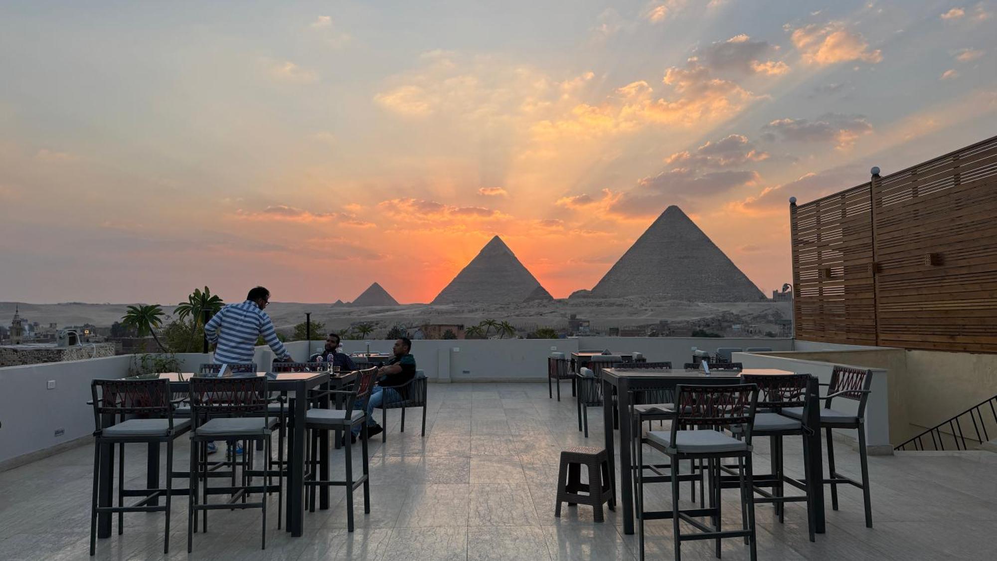 Pyramids Hotel Kafret el-Gabal 외부 사진