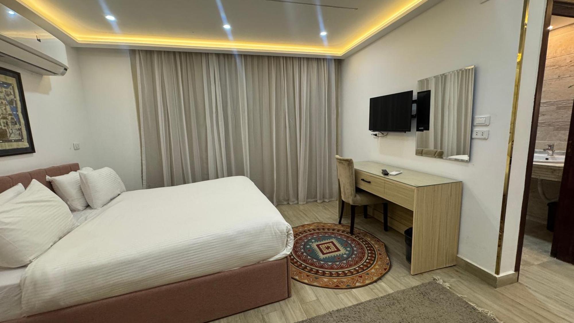 Pyramids Hotel Kafret el-Gabal 외부 사진